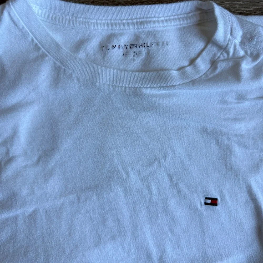 Tommy Hilfiger Mens White Long Sleeve Graphic T-Shirt Logo Sleeve 78J9601 Size M